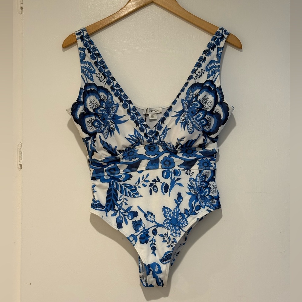 Chic Hero White Blue Floral Swimsuit Set One Piece + Midi Skirt